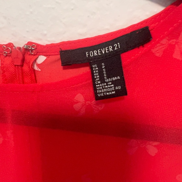 Forever 21 Red and White Bow Printed Sweetheart Dress Size Small - Picture 3 of 4